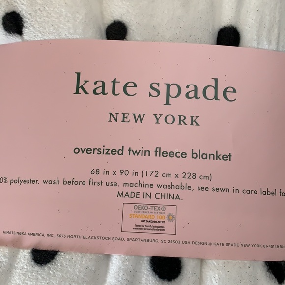 LAST ONE - NWT KATE SPADE OVERSIZED TWIN FLEECE BLANKET - Picture 3 of 3